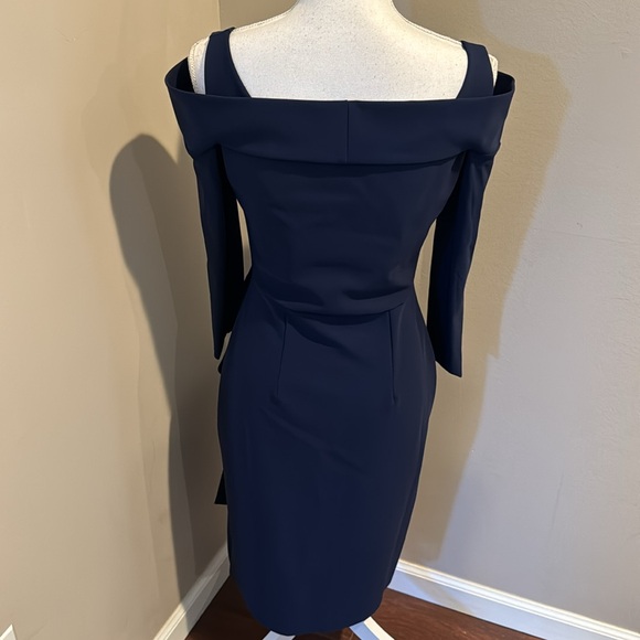 Chiara Boni 🎉host pick🎉la petite robes “Kate” dress with iconic side ruching - Picture 9 of 12